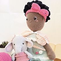 Amigurumi: a minha Lily Ann . % Patrícia Ferreira tarafından hazırlanan Amigurumi, Sanat ve El Sanatları, Tığ işi, Tekstil Tasarımı, O, Ve uncak Tasarımı projesi - 11.08.2025