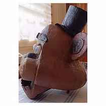 Máscara para Halloween. Arts, Crafts, Character Design, Fine Arts, and Sculpture project by Mili Vargas - 11.15.2025