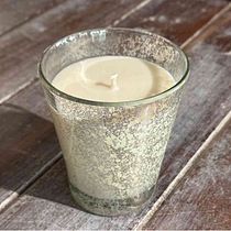 vela de vaso. DIY, Interior Design, and Product Design project by Sandra P. González - 11.16.2025