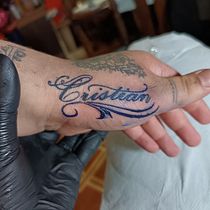 proyecto final gomita.tt . Caligrafie, Scrisori și Design tatuaj de danitza varas - 11.18.2025