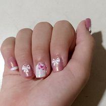 Arte y diseño en uñas. Decorative Painting, Design, Traditional illustration, Painting, and Pattern Design project by Benita Mercedez Escobar - 11.21.2025