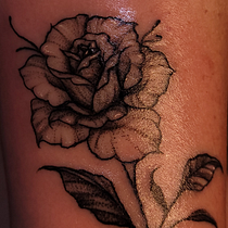 Rosa. Un progetto di Design di tatuaggi di rbcaixeta2 - 24.11.2025