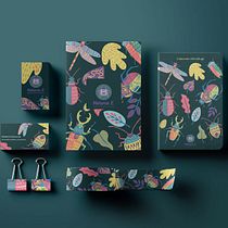 Colección Ethnobug Ein Projekt aus dem Bereich Markenstrategie, Br, ing und Identität, Kreative Beratung, Designverwaltung, Digitale Illustration, Digitale Malerei, Zeichnung, Traditionelle Illustration, Management, Produktivität, Marketing, Naturalistische Illustration, Portfolioverwaltung und Realistische Zeichnung von Mel E. - 28.11.2025