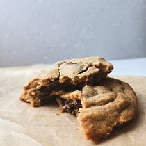 Cacao Brownie. Web Development, Web Design, Digital Marketing, E-commerce, No-Code Development, and Business project by Miguel Velasquez - 12.01.2025