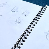 Portrait Sketchbooking. Artistic Drawing, Drawing, Portrait Drawing, Sketchbook, and Sketching project by illcallubackxo - 12.10.2025