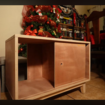 Mesa Cubo. Artesanato, Marcenaria, Design de interiores, Design e fabricação de móveis, e DIY projeto de Pablo Mora - 17.12.2025