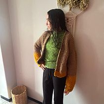 Resultado del curso cardigan. Crochê, DIY, Design de moda, Tecido, e Design têxtil projeto de ileanarebecamedina - 23.12.2025