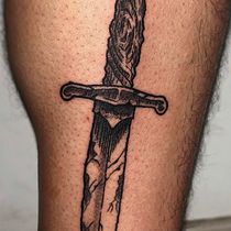 Daga medieval Blackwork. Tattoo Design project by Andres Castillo - 01.05.2026