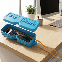 Estuche para anteojos en entornos industriales. 3D, 3D Design, 3D Modeling, Industrial Design, and Product Design project by oscar mauricio castro parra - 01.14.2026