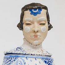 Chocolate Jar Bust. Fine Arts, and Sculpture project by Carmen Darinka Zapata - 01.18.2026