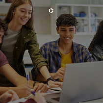 Vuelve a la biblioteca en Navidad. Business, Content Writing, Cop, writing, and Social Media project by Marcela Morales Rojas - 01.28.2026