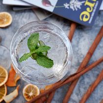 F&B Photographs. Photographic Composition, Photograph, and Digital Photograph project by yoviscavalentina - 02.09.2026