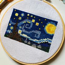 Noite Estrelada em Ponto Cruz. Embroider, Fiber Arts, Textile Design, Arts, and Crafts project by Livia França - 02.21.2026