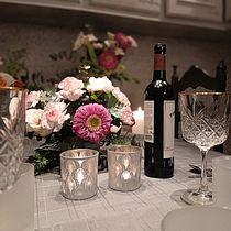 Final project - cosy dinner for 3 . Design interior, DIY și Arhitectură peisagistică de fridanilsson0406 - 03.08.2026