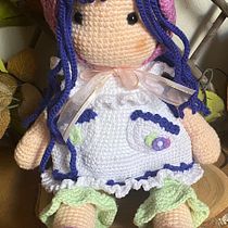 Muñeca Romántica by Tutitas. Amigurumi, Artesanato, Crochê, Tecido, Design têxtil, e Design de brinquedos projeto de Yanitza James - 24.03.2026