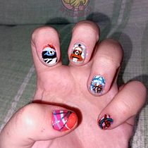 Projeto final Nailart: Olhos em toda parte . Un proyecto de Pintura decorativa, Diseño, Ilustración tradicional, Pintura y Pattern Design de luisabarbarasoares - 13.04.2026