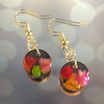 Diseño de aretes en resina . Accessor, Design, Jewelr, Design, DIY, Arts, and Crafts project by ena_mora80 - 04.15.2026