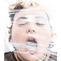 Asfixia. Art Direction, Fashion Photography, and Portrait Photography project by Constanza Peyran - 04.16.2026
