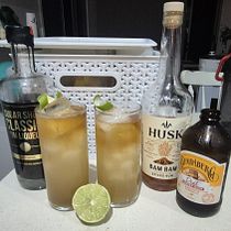 Crafting 3 Aussie cocktails . Beverages project by alexlee1999 - 04.17.2026