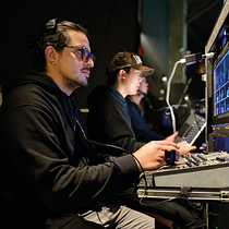 Creyendo para inspirar. Content Writing, Cop, writing, Social Media, Photograph, and Audiovisual Production project by edwin mojica - 04.20.2026