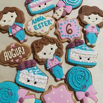 Biscoitos decorados . Baking, Edible Art & Icing project by Priscila Raquel - 05.10.2026