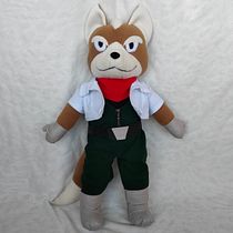 Fox McCloud de Star Fox 64. Character Design, Toy Design, Sewing, and Textile Design project by Catalina Miranda Ruedlinger - 06.02.2026