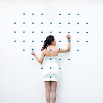 Azul sobre blanco. Photograph, Art Direction, Social Media, Mobile Photograph, Product Photograph, Fine-Art Photograph, Mobile Marketing, Instagram & Instagram Photograph project by Jose Luis Vertiz Becerra - 06.04.2026