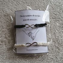 Nature mountain bracelet - Disculpen la foto equivocada no me permitio subir la que queria :(. Un proyecto de Artesanía y Macramé de Naiara Milani Castagnoli - 07.06.2026