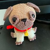 Un carlino per amico. Amigurumi, Arts, Crafts, Crochet, DIY, Fiber Arts, Textile Design, To, and Design project by Anna Santeramo - 06.09.2026
