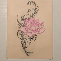 Flor de loto con cybersigilism Ein Projekt aus dem Bereich Tattoodesign von Marta García Quesada - 10.06.2026