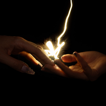 Transition of emotional attachment through light and gesture. Digital Photograph, Fine-Art Photograph, Photographic Composition, and Photograph project by Anastasiia Pedchenko - 07.05.2026