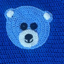 Sweatshirt. Accessory Design, Fashion Design, Fiber Arts, DIY, and Crochet project by Jhansi D - 07.11.2026