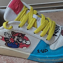 Nike Courte Borugh Low Super Mario Bros. Accessory Design, Fashion Design, Acrylic Painting, DIY, and Upcycling project by martaonce_9 - 07.31.2026