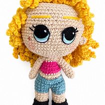 Tejiendo a mi hija. Arts, Crafts, Toy Design, Fiber Arts, Crochet, Amigurumi, and Textile Design project by Rocío Ortiz - 08.09.2026