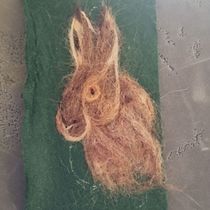 Rabbit. Arts, Crafts, Fiber Arts, Naturalistic Illustration, Needle Felting, and Textile Design project by Harmony Lowe - 08.12.2026