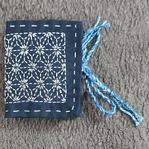 Sashiko Final Project - Needle Case. Embroidery, Fiber Arts, DIY, Upcycling, and Textile Design project by Anne Pearson - 09.11.2026