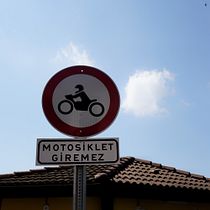 Everywhere is street. Un progetto di Fotografia, Fotografia all'aperto, Fotografia documentaria e Fotografia lifestyle di Sinani - 26.09.2026