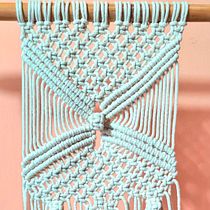 Tapiz decorativo. Accessory Design, Arts, Crafts, Interior Design, Decoration, Fiber Arts, Macramé, and Textile Design project by Viviana Osores - 10.01.2026