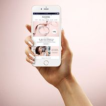 Campaña San Valentín 2016 PANDORA. Un progetto di Br, ing, Br, identit, Web development, Design, Web design, Marketing e UX / UI di Sofía Martín Testor - 31.01.2016