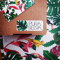 Pura Selva. Diseño para marca comercial.. Un proyecto de Bellas Artes, Diseño de complementos, Pattern Design, Diseño gráfico, Ilustración tradicional y Packaging de Ángela Muruve Luna - 04.05.2017