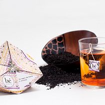 Bé Solidari Tea. Projekt z dziedziny Design, Pattern design i Projektowanie opakowań użytkownika Patricia Sanz - 01.09.2016