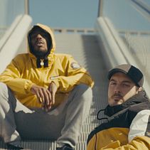 Erick Hervé & Yeke Boy - Simple. Un progetto di Cinema, Cinema, video e TV, Direzione artistica, Video editing, Fotografia e Video di Alberto Mollá Gómez - 18.02.2019