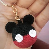 Chaveiro Mickey. Un proyecto de Crochet de Mariana Almeida - 17.03.2021