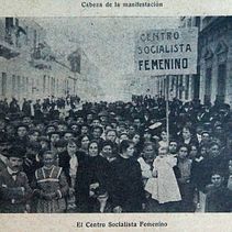 Mujeres: luchas y conquistas. Collage, Graphic Design, Infographics, T, and pograph project by Eugenia Izquierdo - 04.14.2021