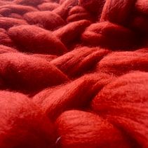 Mi Proyecto del curso: Introducción al arm knitting y teñido de lana. Decoration, Fiber Arts, Textile D, eing, Knitting, and Textile Design project by Julieta Andrea Hain - 03.19.2022