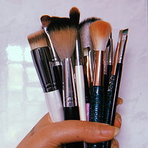 Meu projeto do curso: Introdução a técnicas de maquiagem profissional. Film, Video, TV, Art Direction, Fashion Design, and Fashion Photograph project by Francis Barbara Soares - 01.29.2023