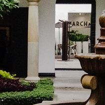 Caminando por Bogotá.. Photograph, Outdoor Photograph, Documentar, Photograph, Lifest, and le Photograph project by Daniel Guerrero Zapata - 04.30.2023