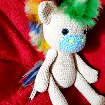 Unicórnio♡. Un proyecto de Artesanía de Márcia Sousa - 09.09.2023