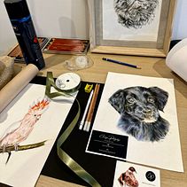 cherlyn.portraits. Un proyecto de Dibujo realista, Dibujo de Retrato, Marketing de contenidos, e-commerce y Publicidad de kfx4d95gm9 - 31.10.2023