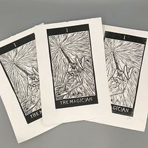 grabado en linóleo, Carta del tarot el Mago. Engraving project by Fire - 11.07.2023